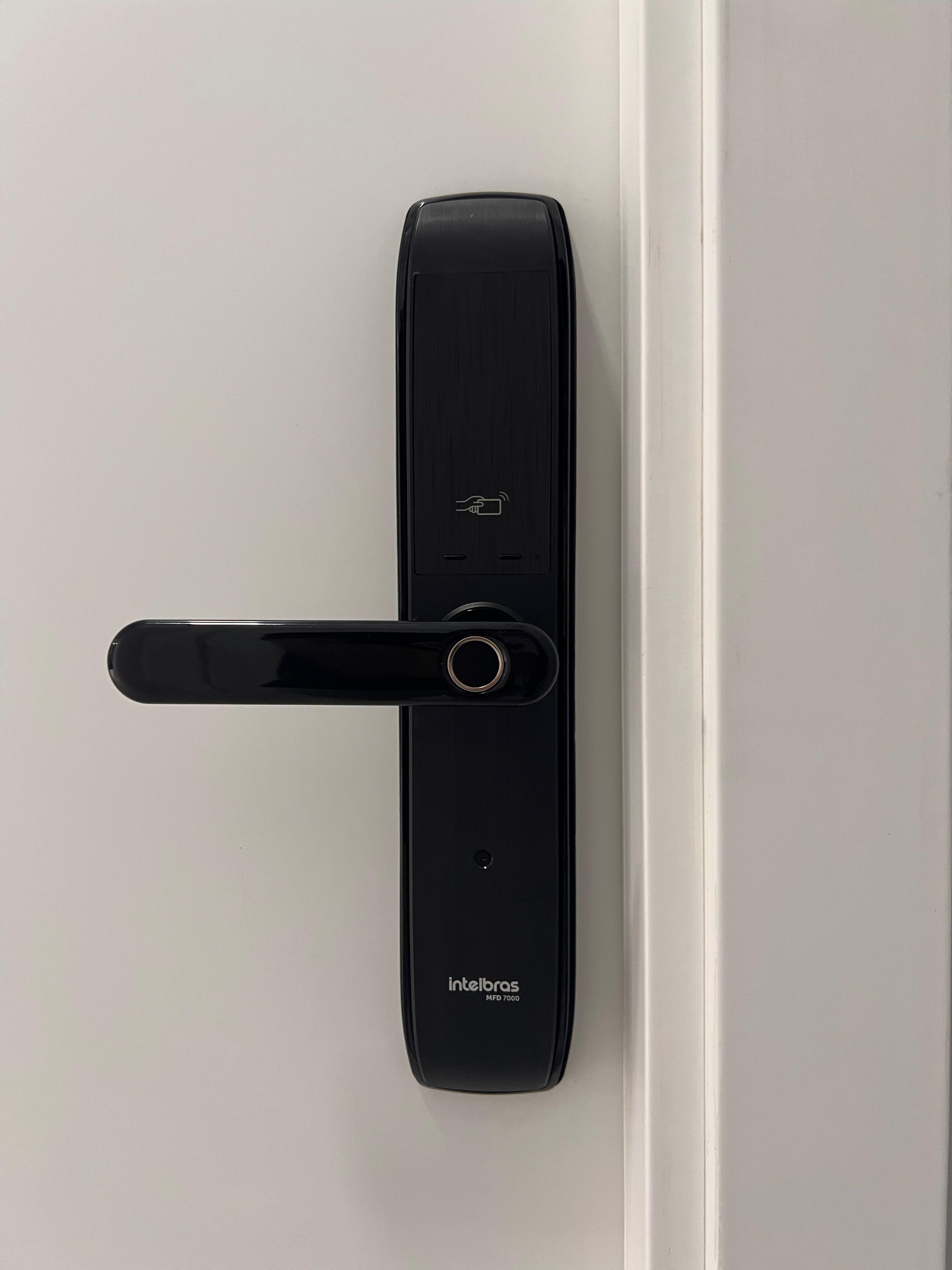 Brizz Smart Stay